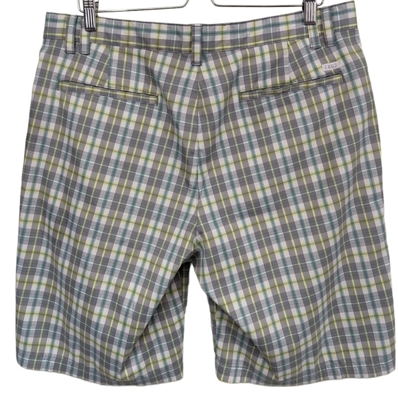 Izod Golf Men's Plaid Shorts Sz 36 - Picture 6 of 13